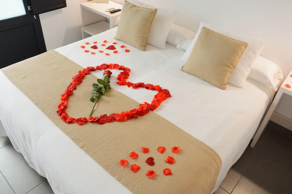 La Pasajera Hostal Boutique Конил-де-ла-Фронтера Екстериор снимка